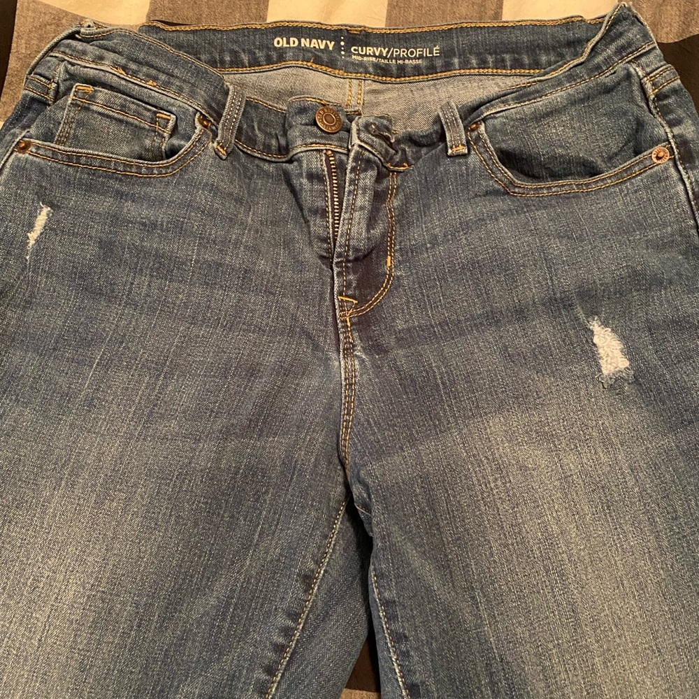 Old Navy curvy fit, mid-rise skinny jeans - size 6